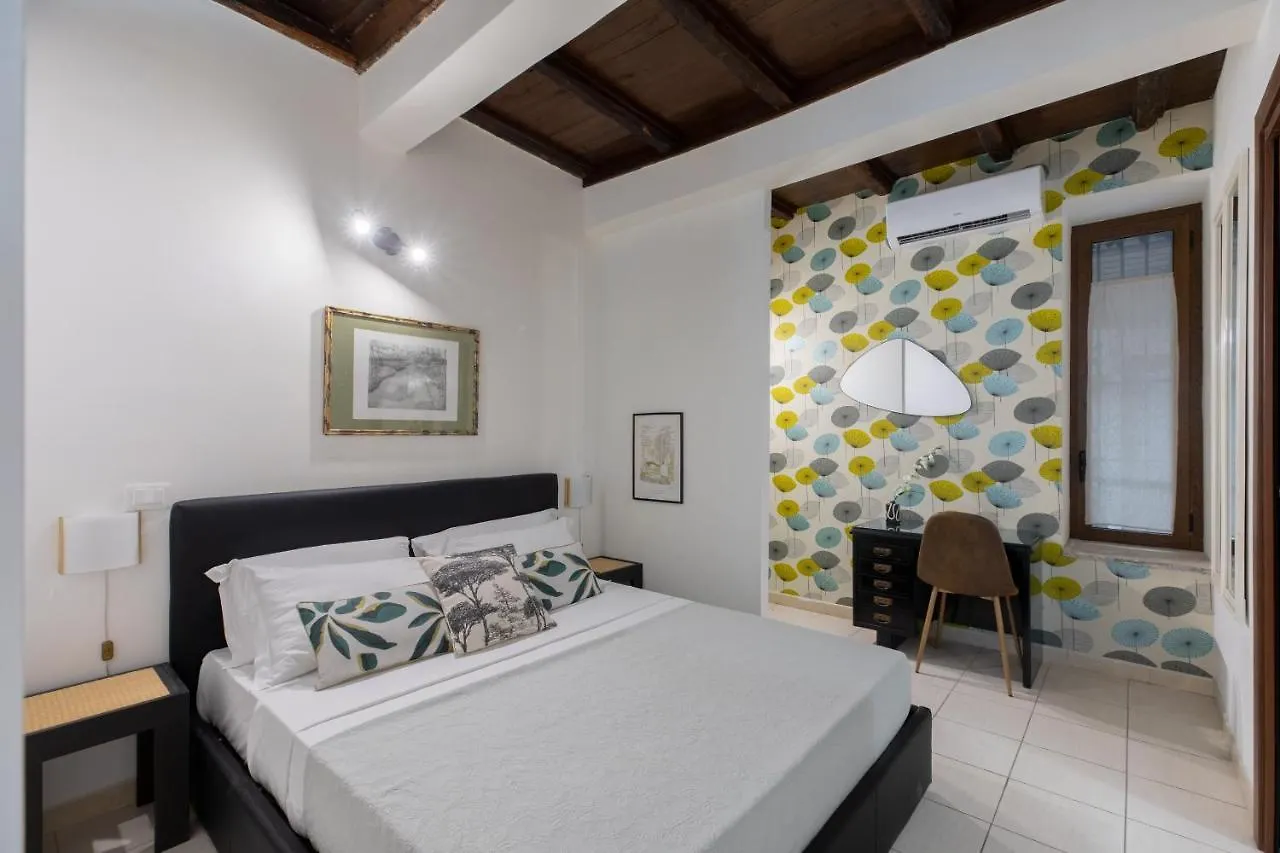 Apartment Iflat Colosseo Flower Studio Rom